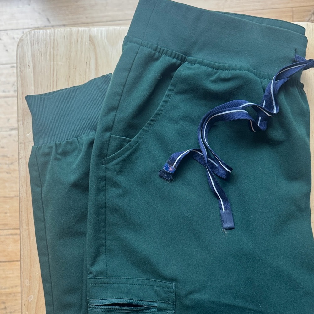 Figs Women's RACING GREEN set